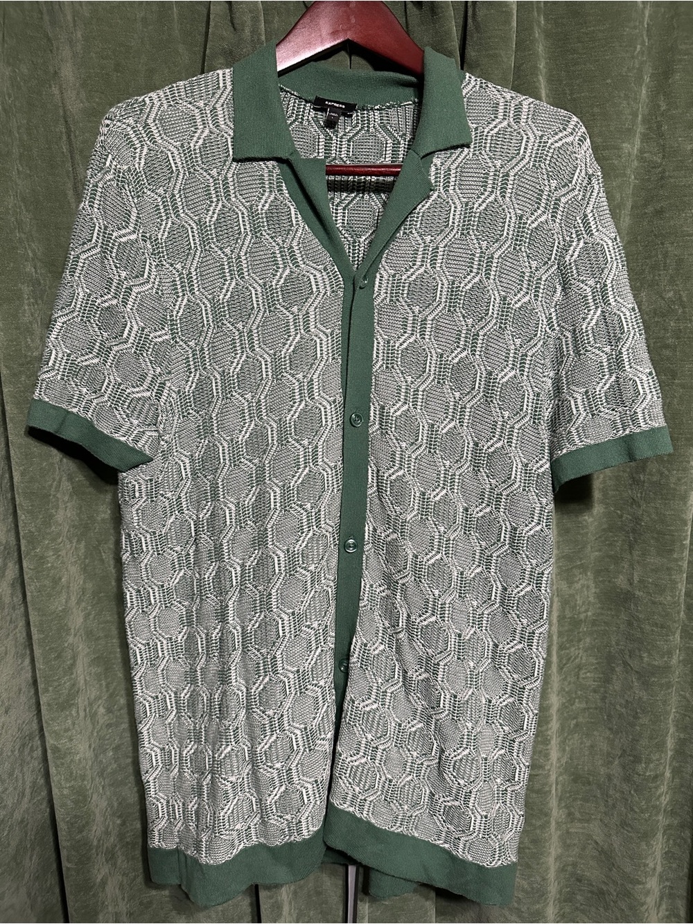 Men's Green Textured Knit Button-Up Shirt - Brand: Express